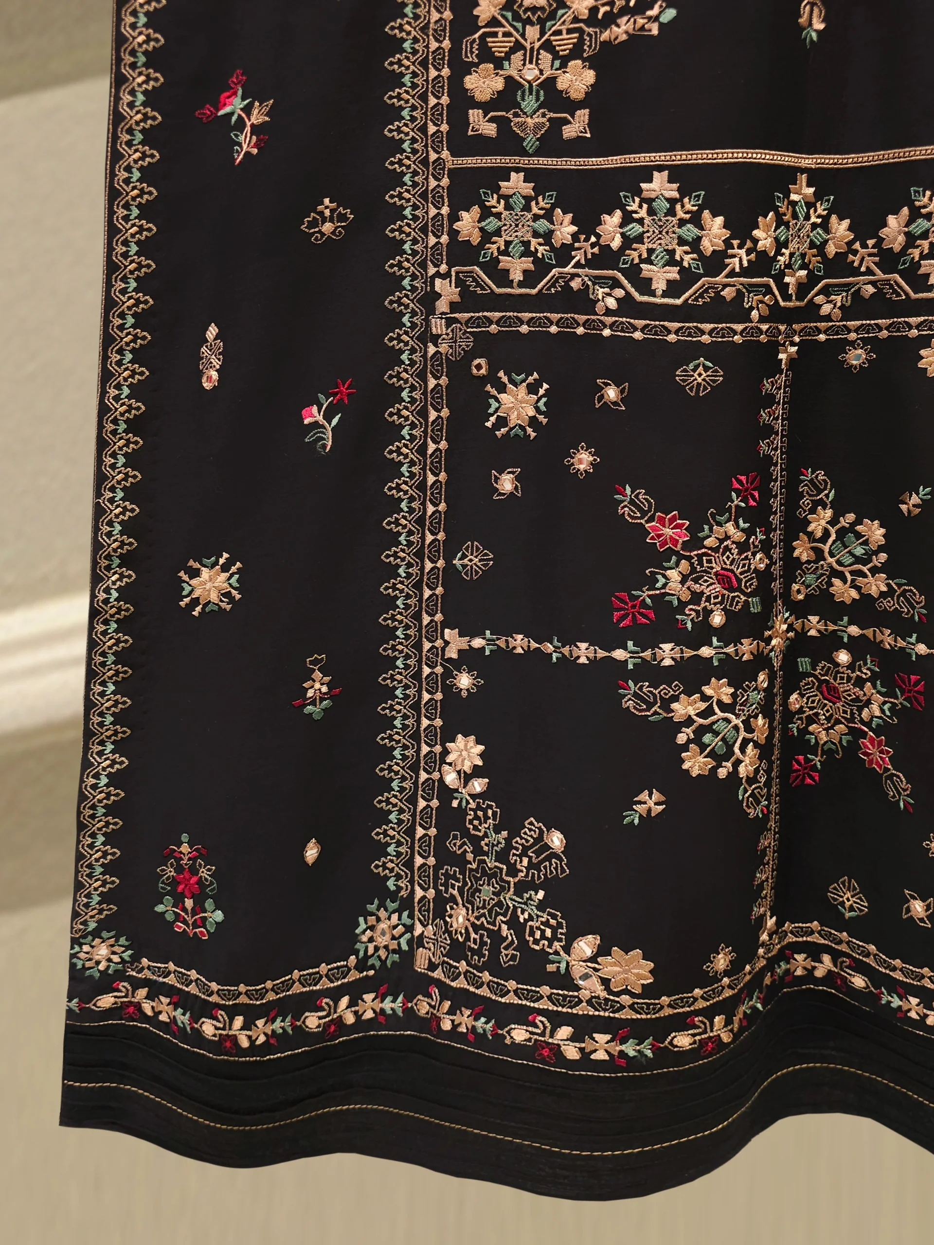 2 Piece - Embroidered Kora  Cotton Suit S114247 - Image 3