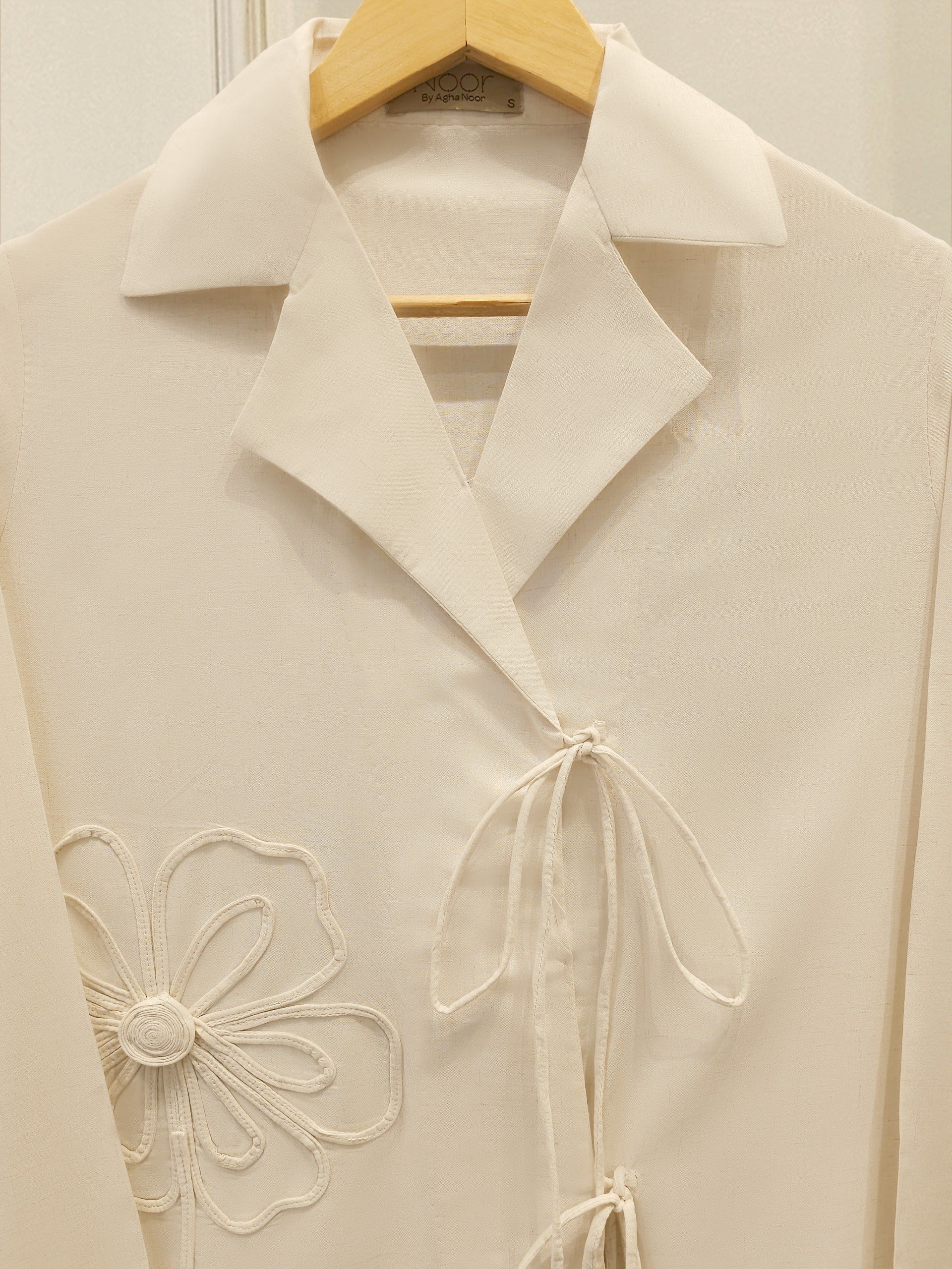 2 Piece - Embroidered Linen Suit WS00252 - Image 2