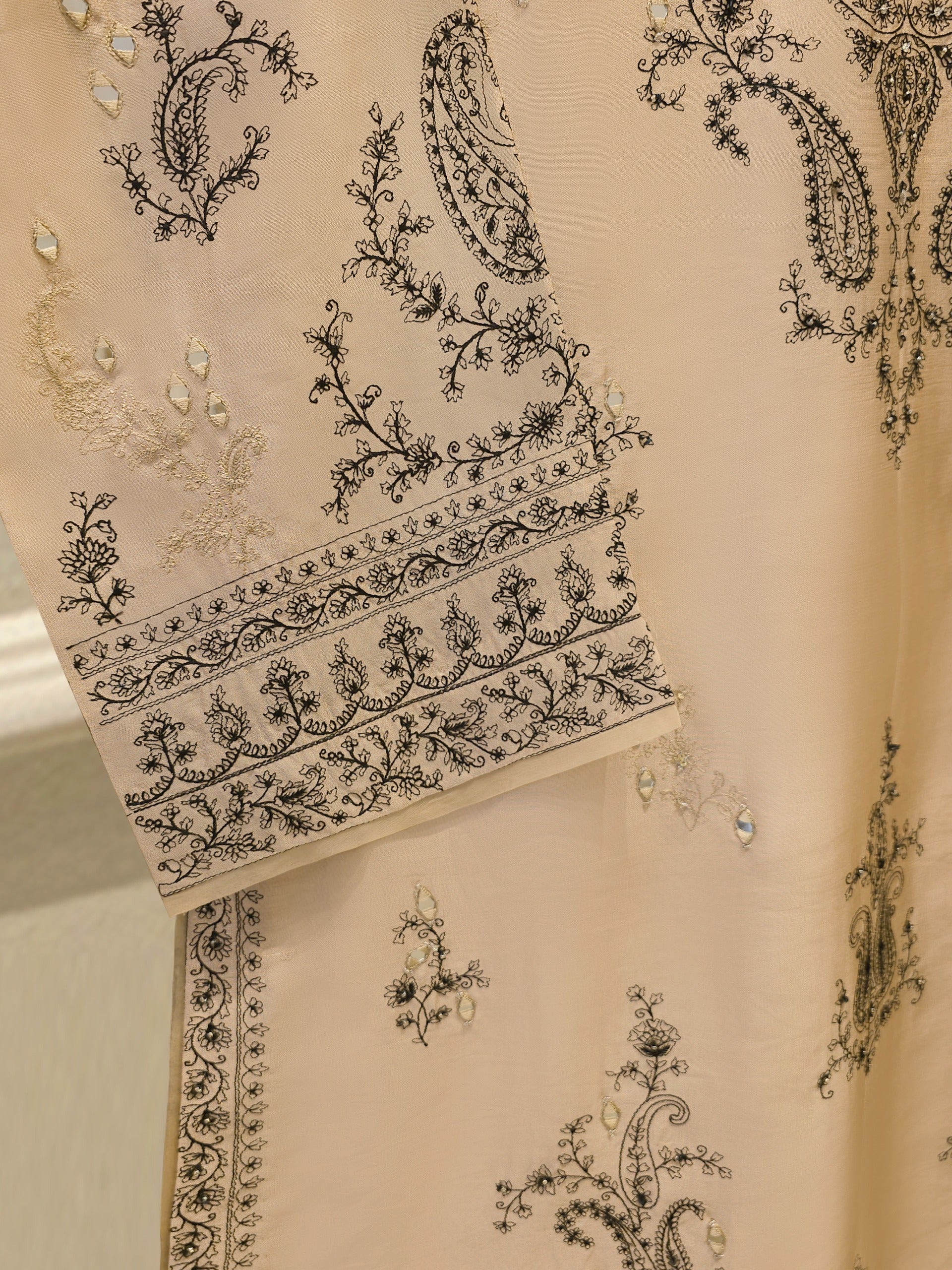 3 Piece- Pure Sheesha Silk Embroidered Suit S114239 - Image 3