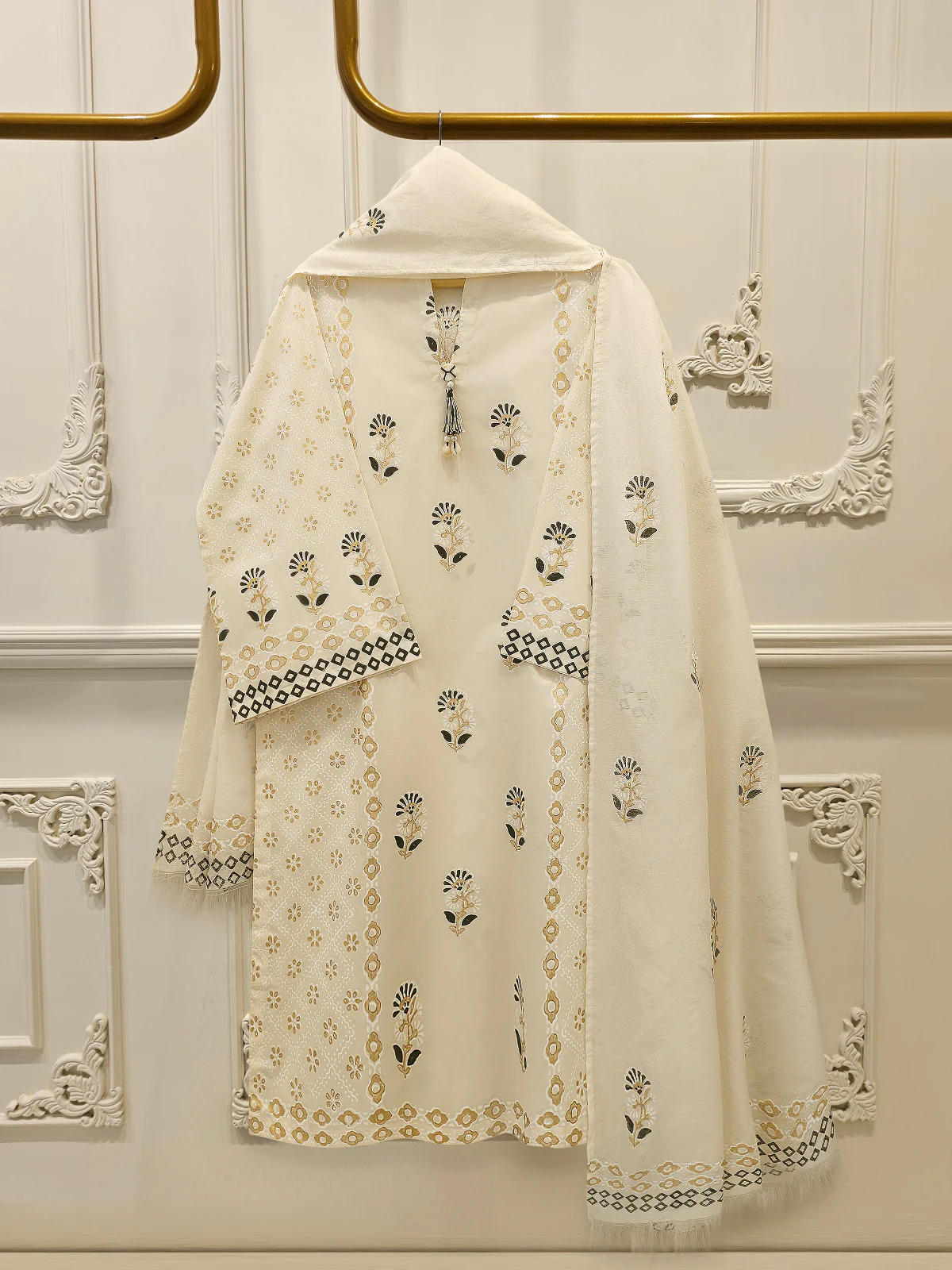 3 Piece - Hand Block Printed Kora Cotton Suit S113520