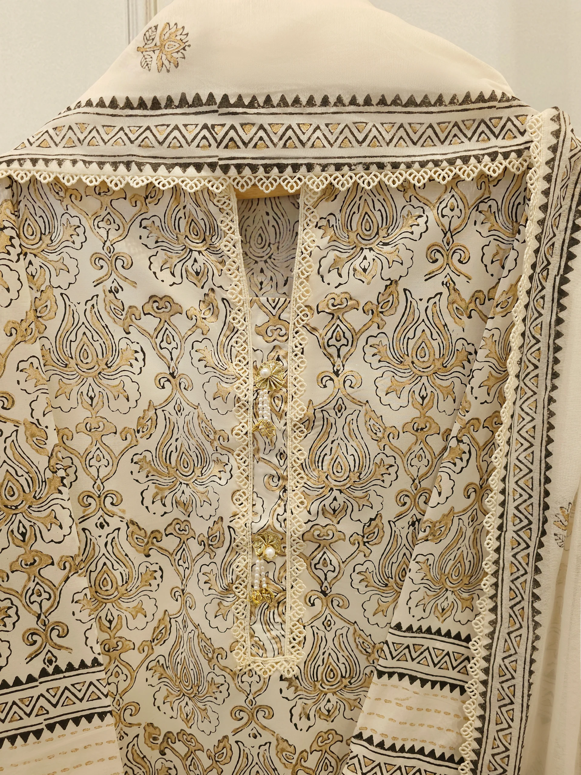 3 Piece - Hand Block Printed Kora Cotton Suit S113587 - Image 2