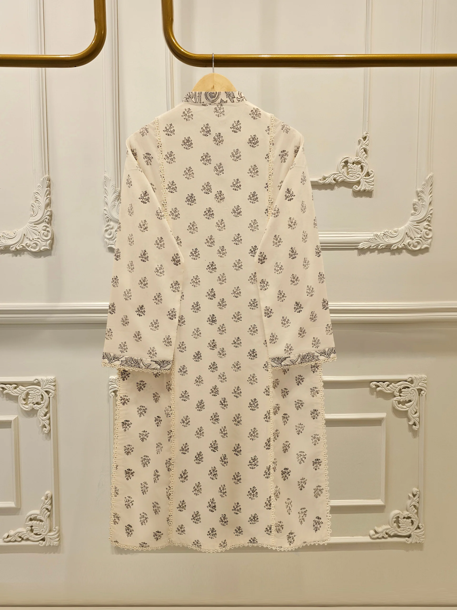 3 Piece - Hand Block Printed Kora Cotton Suit  S113596 - Image 4