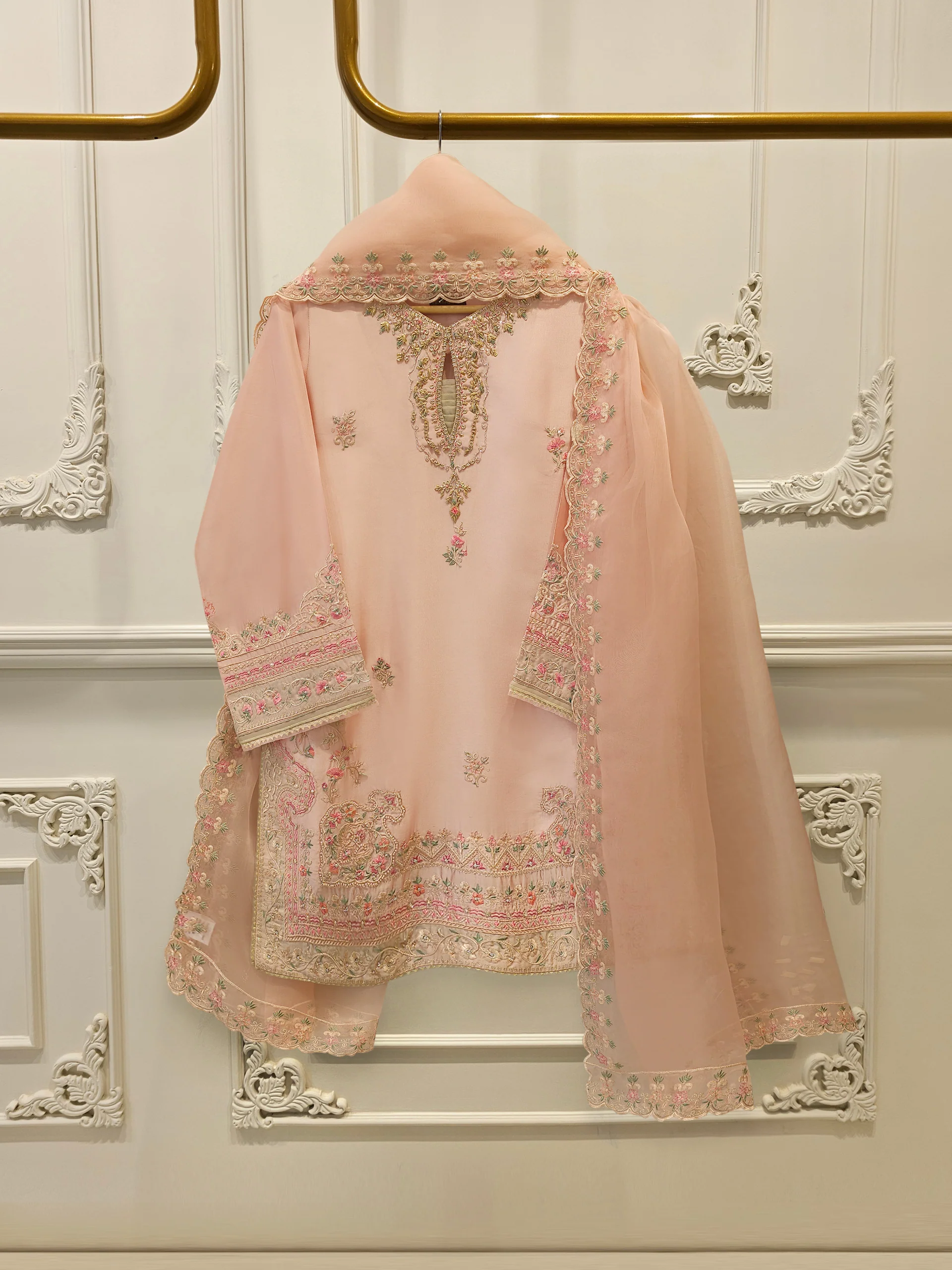 3 Piece- Pure Sheesha Silk Embroidered Suit S113518