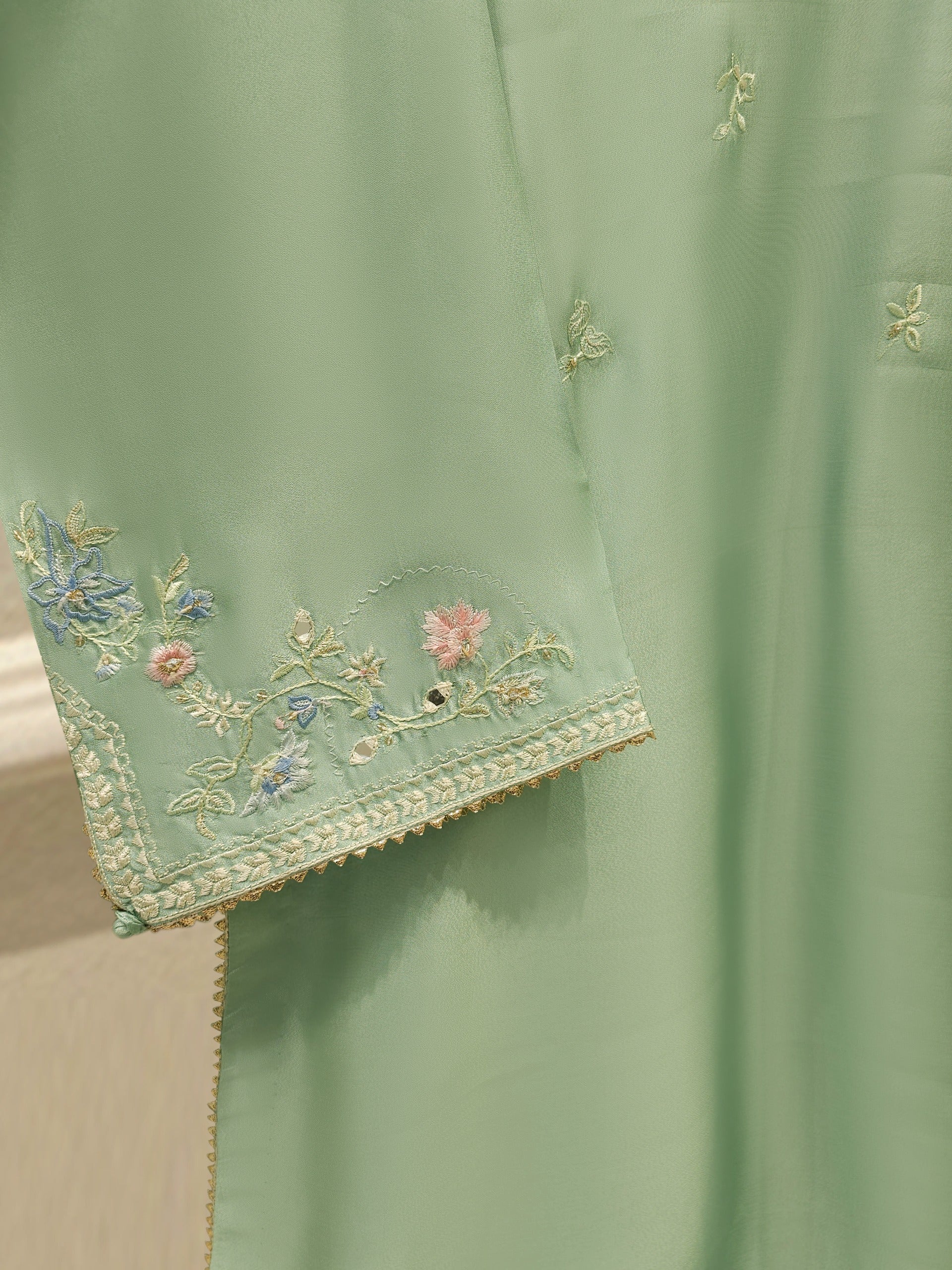 3 Piece- Pure Sheesha Silk Embroidered Suit S113570 - Image 4