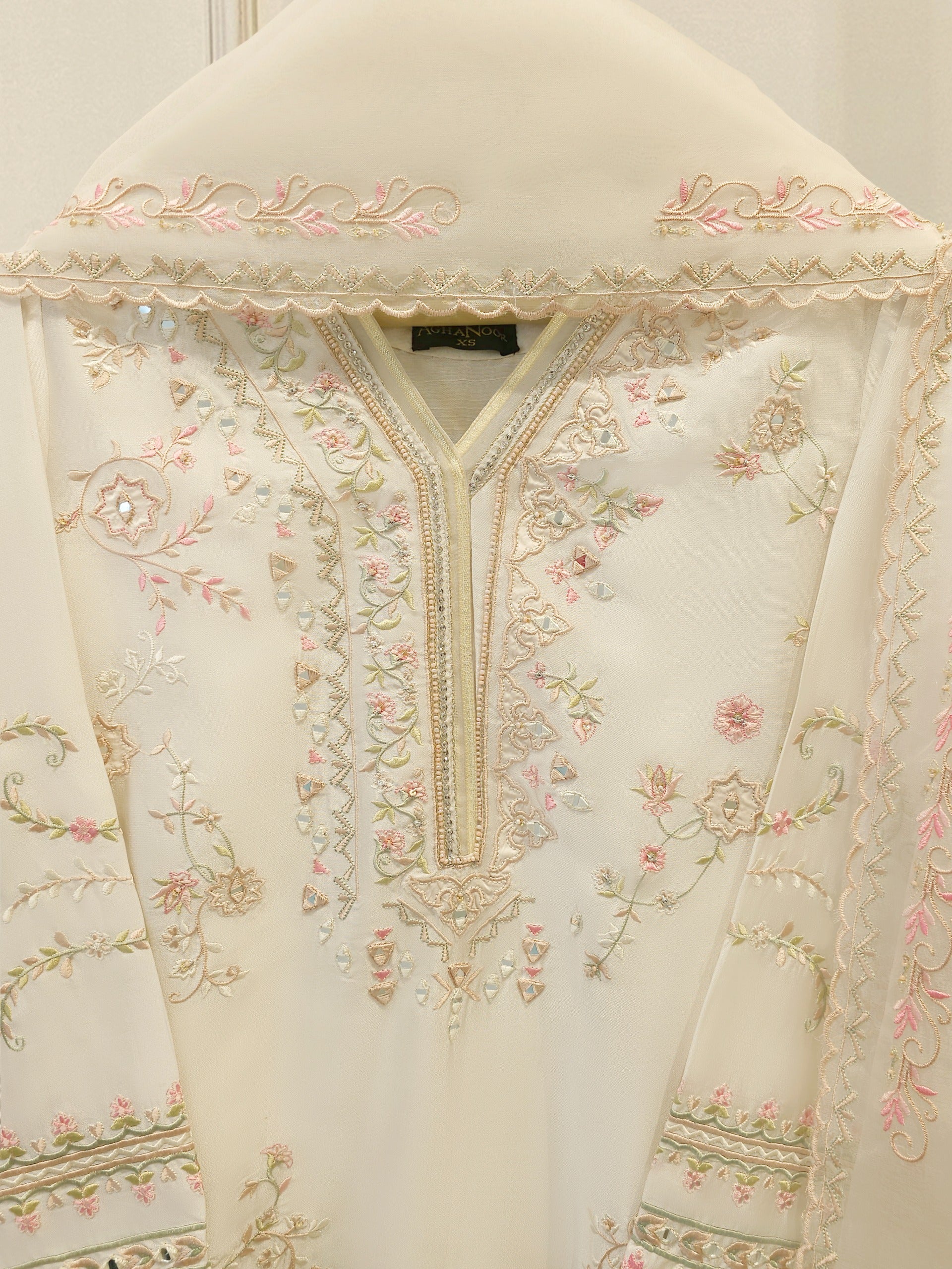 3 Piece- Pure Sheesha Silk Embroidered Suit S114251 - Image 6