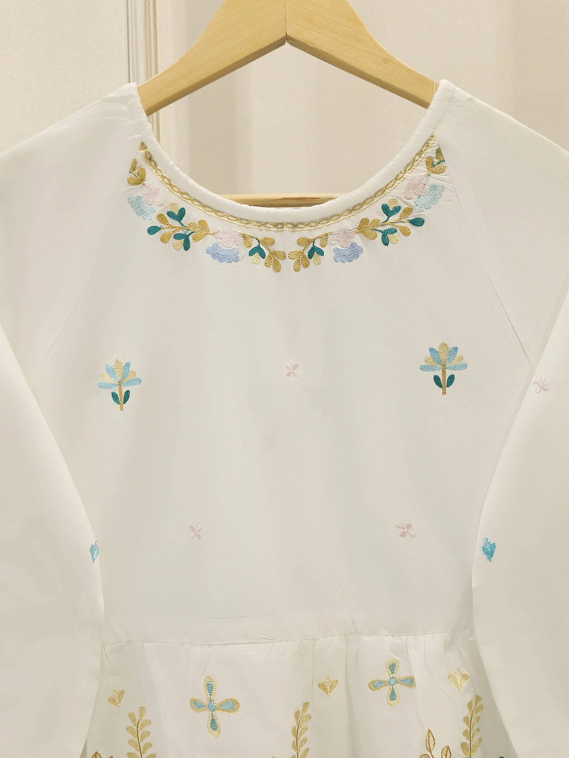 Embroidered Cambric Shirt WS00208 - Image 6