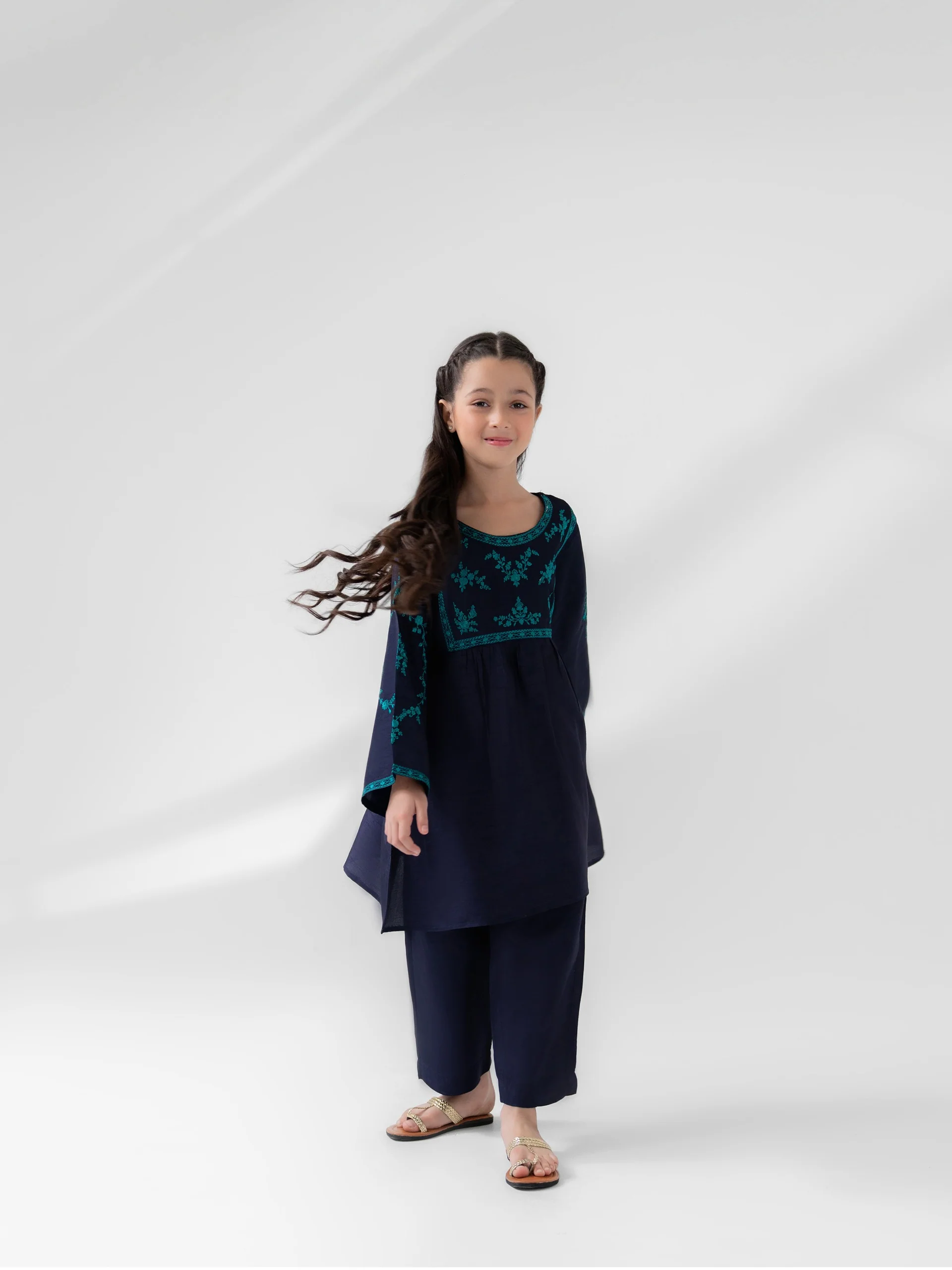 (Kids) 2 Piece - Embroidered Korean Silk Suit FKD-074