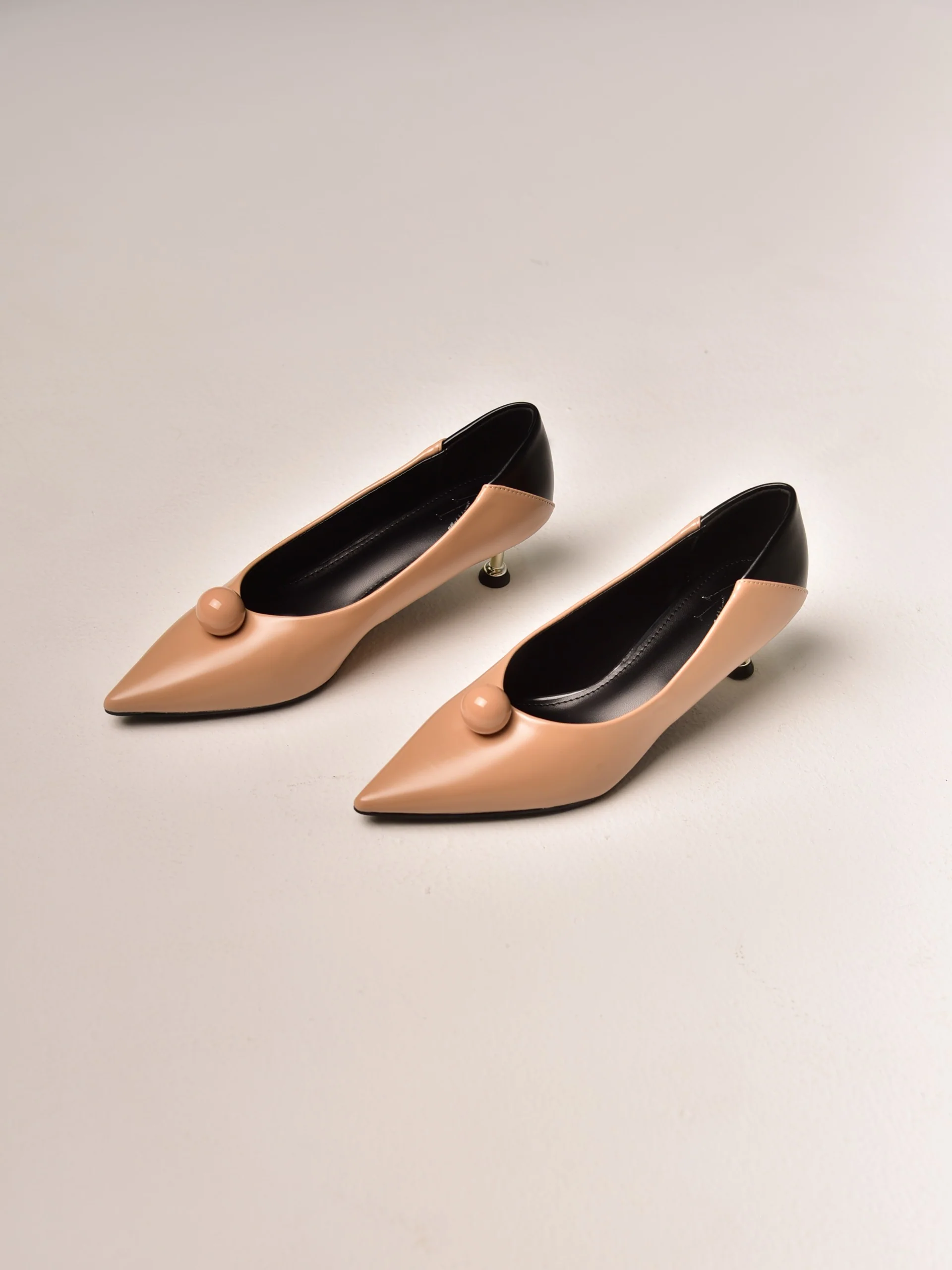 Pointy Taupe Heels  FW00102 - Image 4