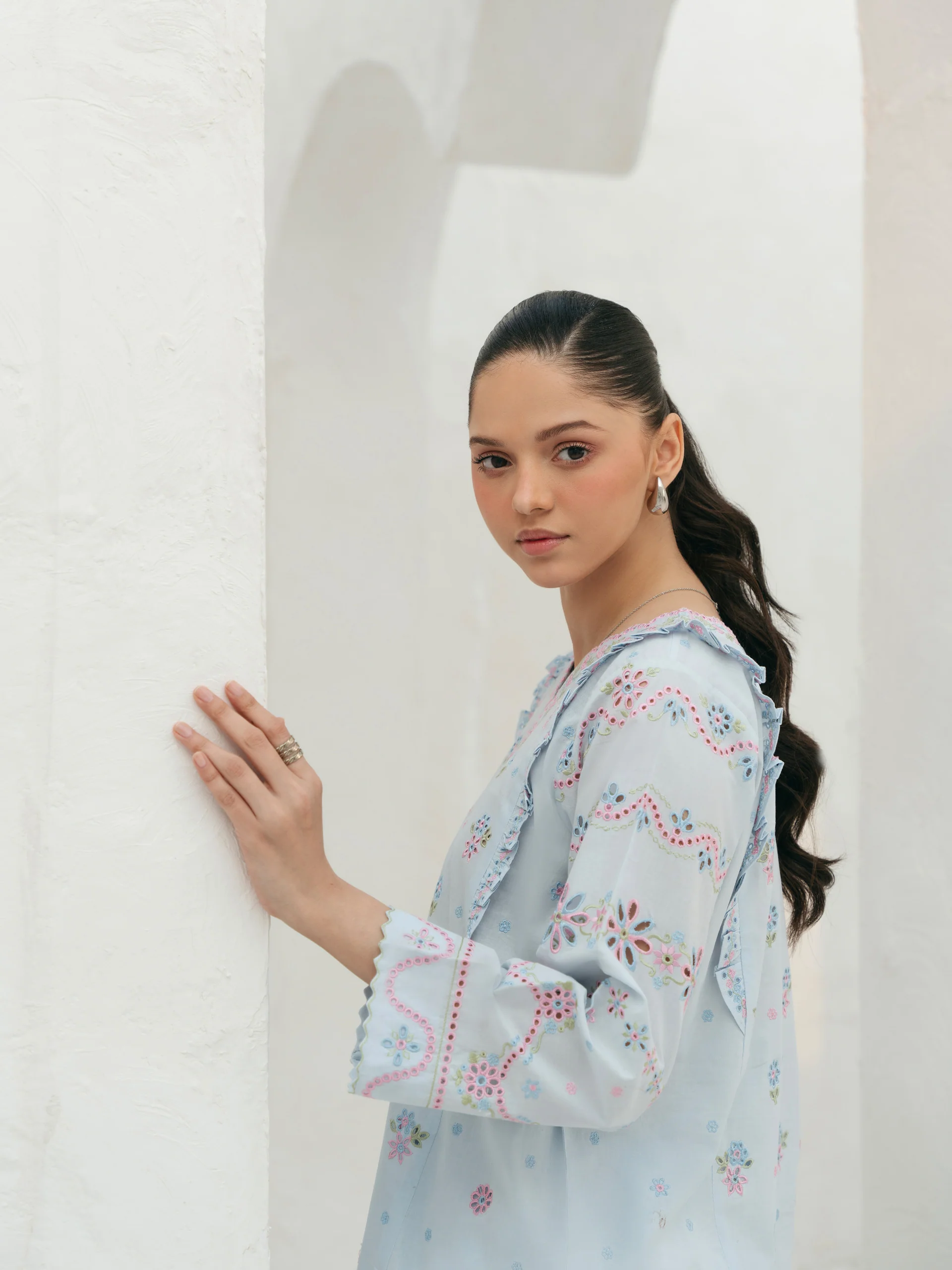Look 37 - Image 10