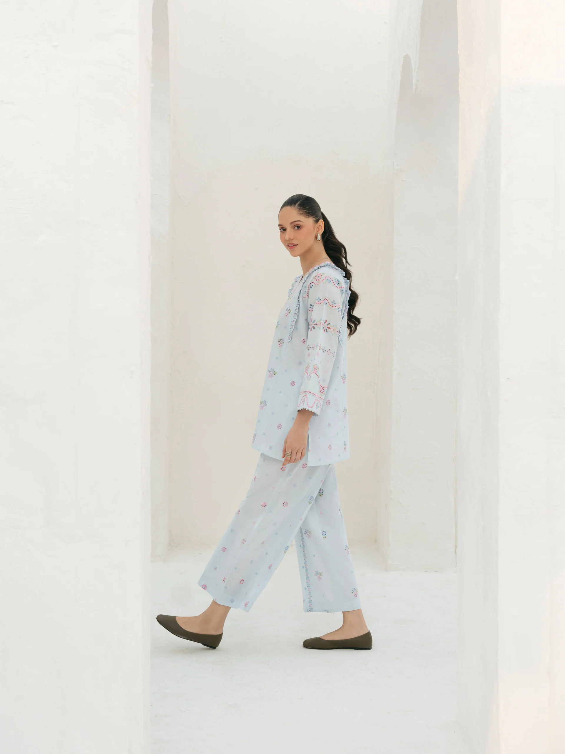 Look 37 - Image 3