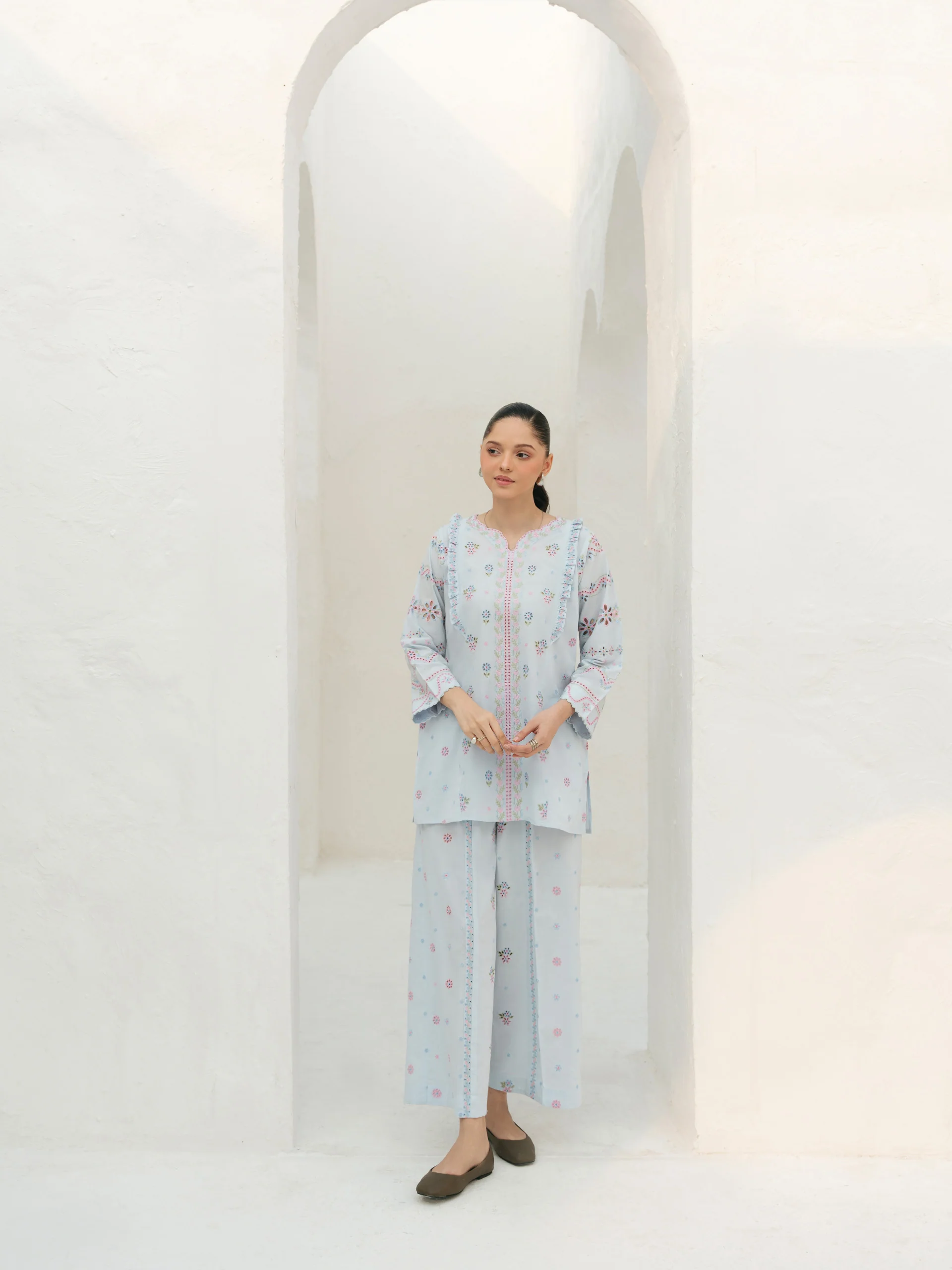 Look 37 - Image 4